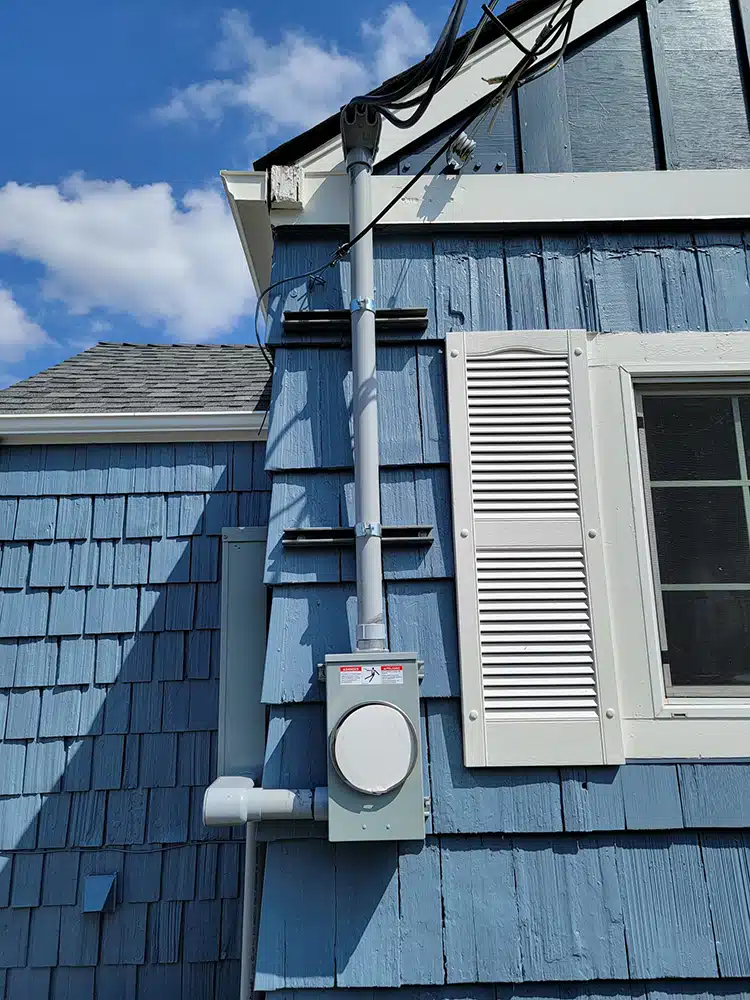 Meter outside of residential home in Seattle, WA.